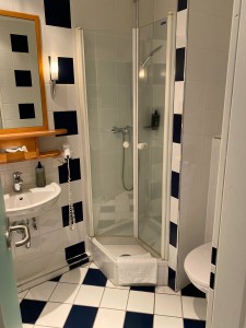 Hotel Baseler Hof Bathroom Hotel Baseler Hof Bathroom